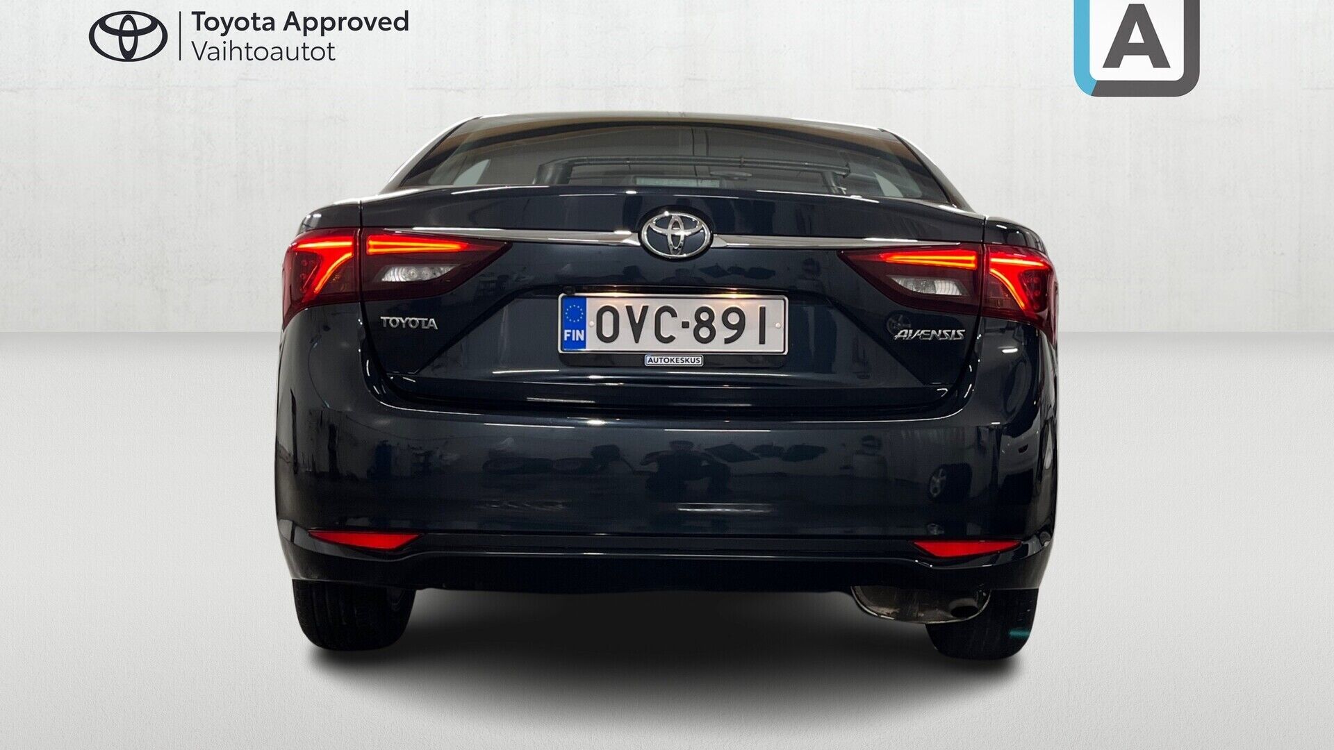 Toyota Avensis iso kuva 19