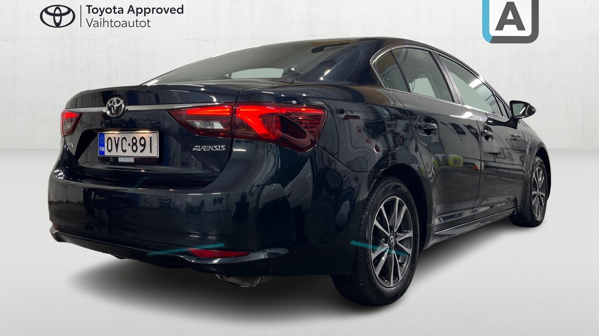 Toyota Avensis iso kuva 2