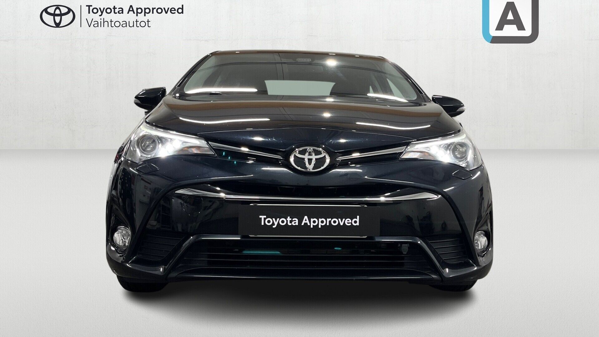Toyota Avensis iso kuva 4