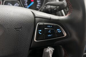 Ford Focus esikatselu 13