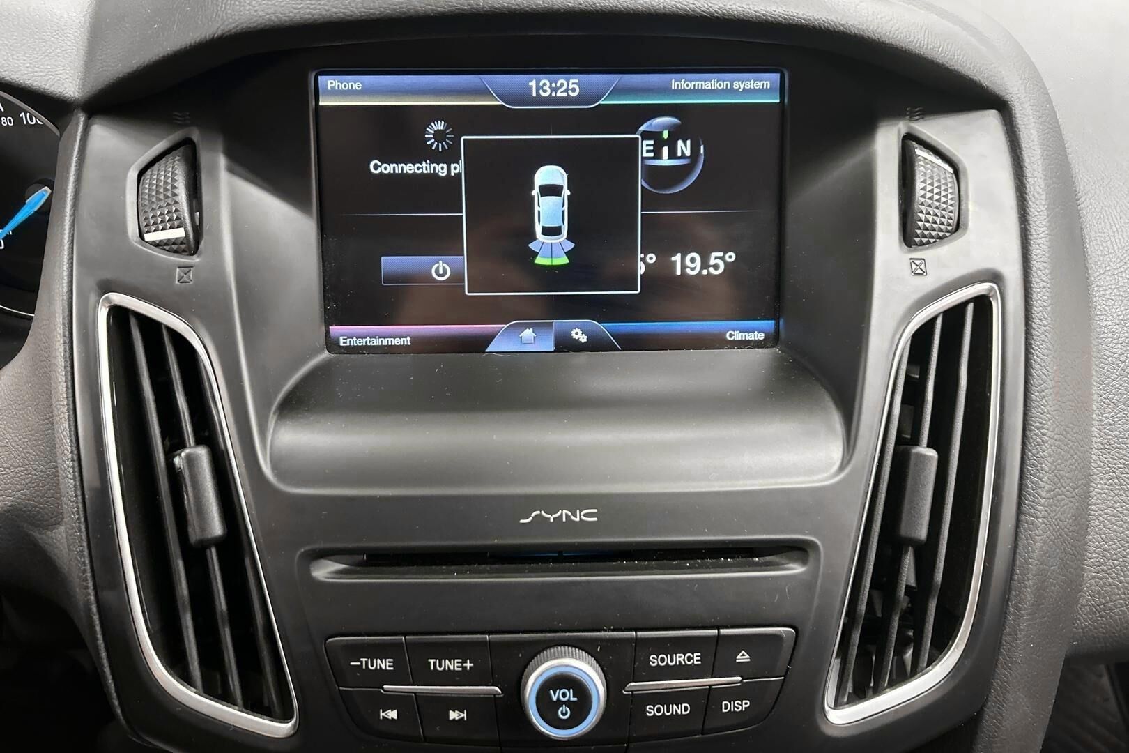 Ford Focus iso kuva 18