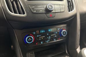 Ford Focus esikatselu 16