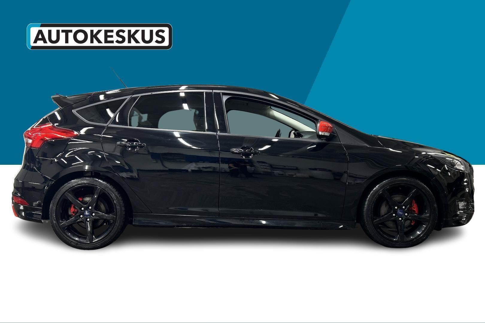 Ford Focus iso kuva 4