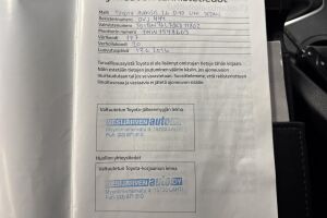 Toyota Avensis esikatselu 18