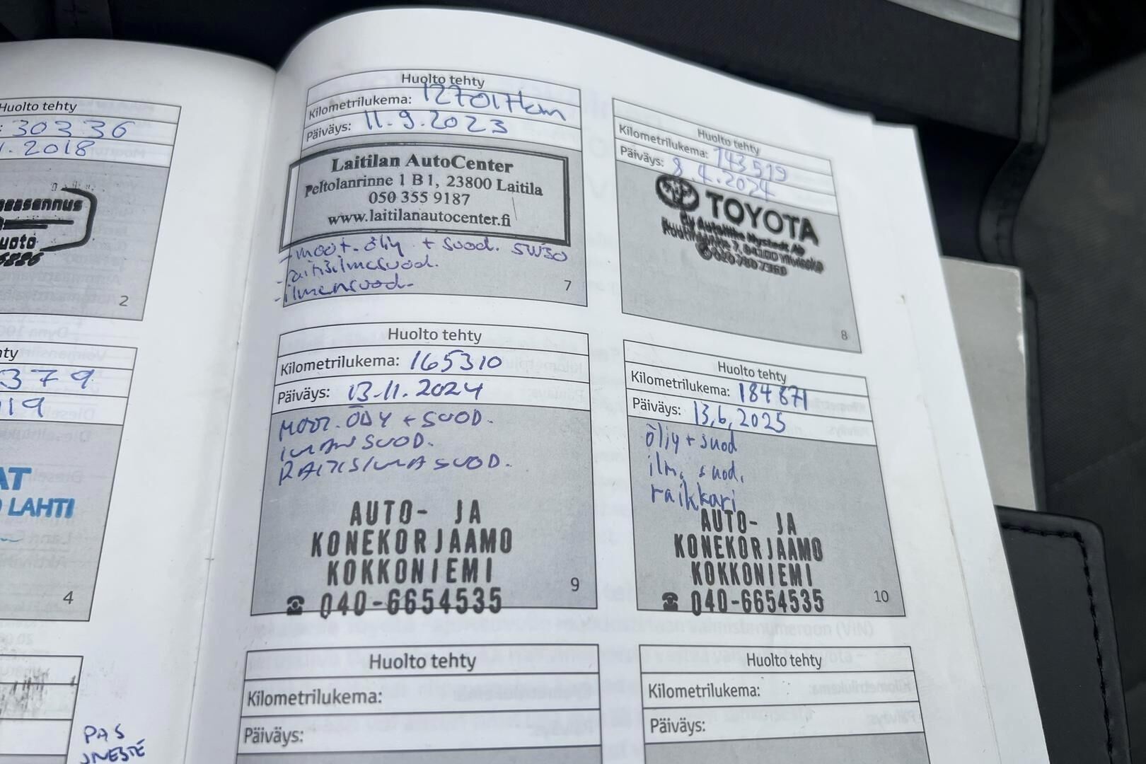 Toyota Avensis iso kuva 3