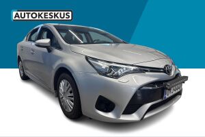 Toyota Avensis esikatselu 4