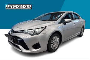 Toyota Avensis esikatselu 10