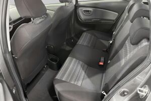 TOYOTA YARIS esikatselu 6