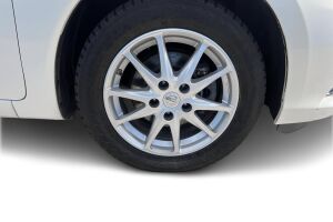 Nissan Pulsar esikatselu 13