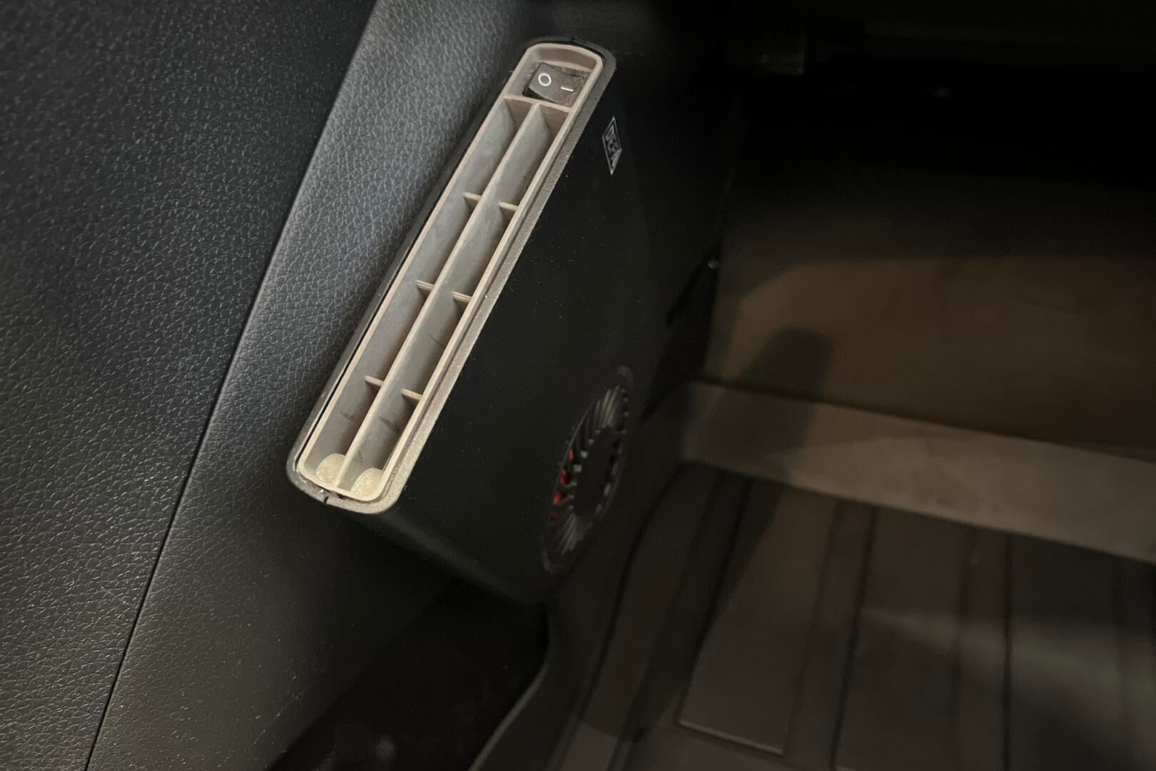 Nissan Pulsar iso kuva 24