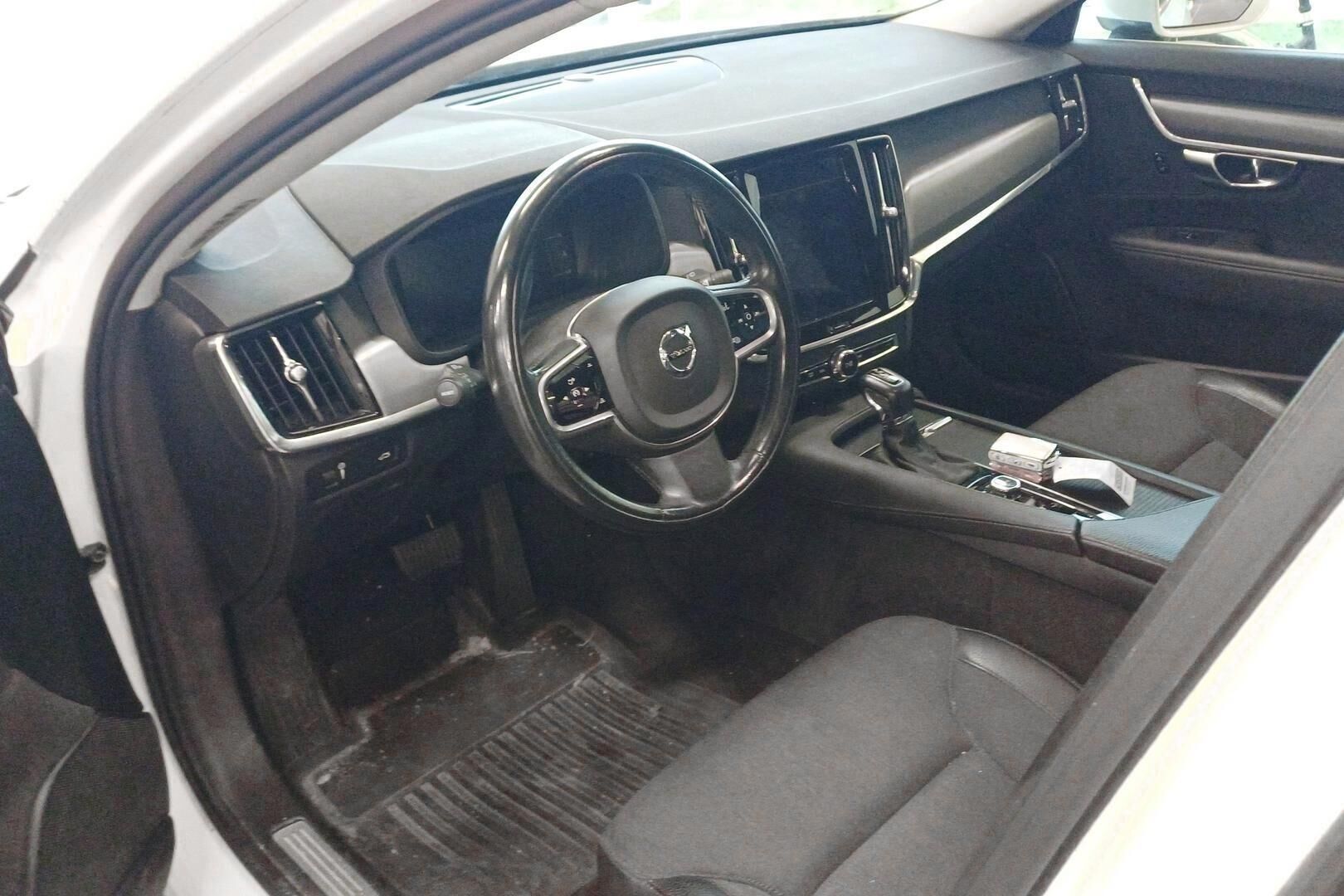 Volvo V90 iso kuva 2