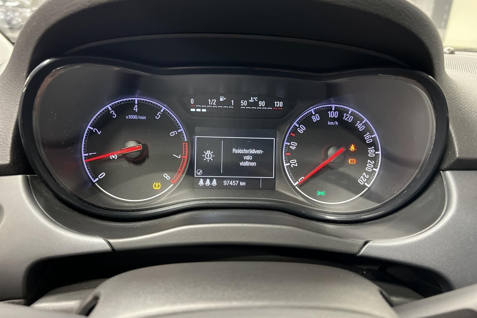 Opel Corsa iso kuva 12