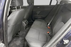 Jaguar XE esikatselu 10