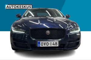 Jaguar XE esikatselu 2