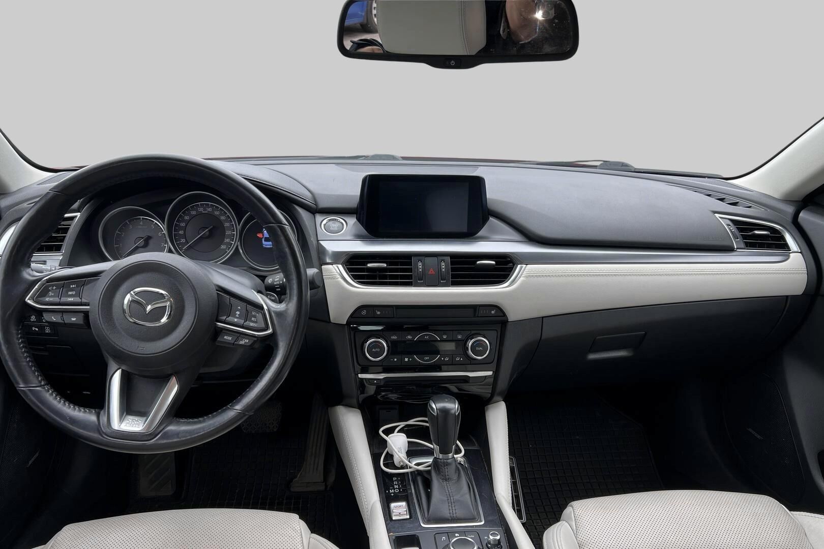 Mazda Mazda6 iso kuva 2