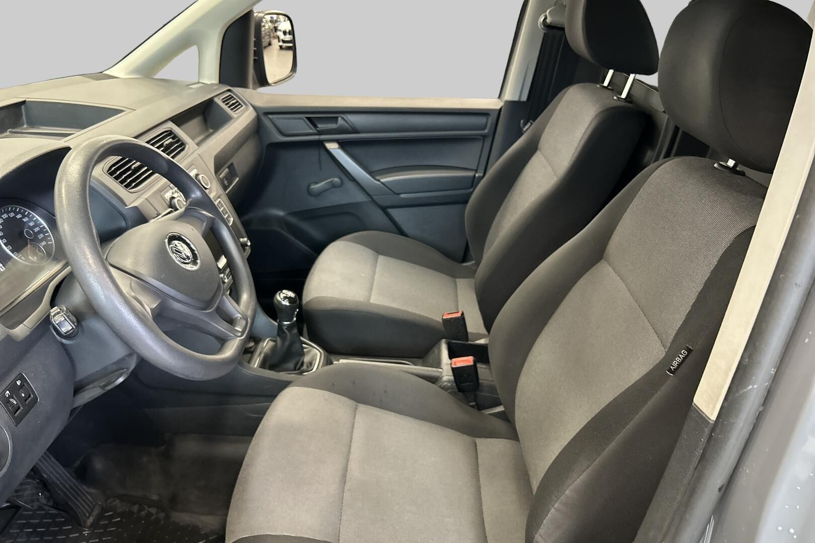 Volkswagen Caddy iso kuva 10