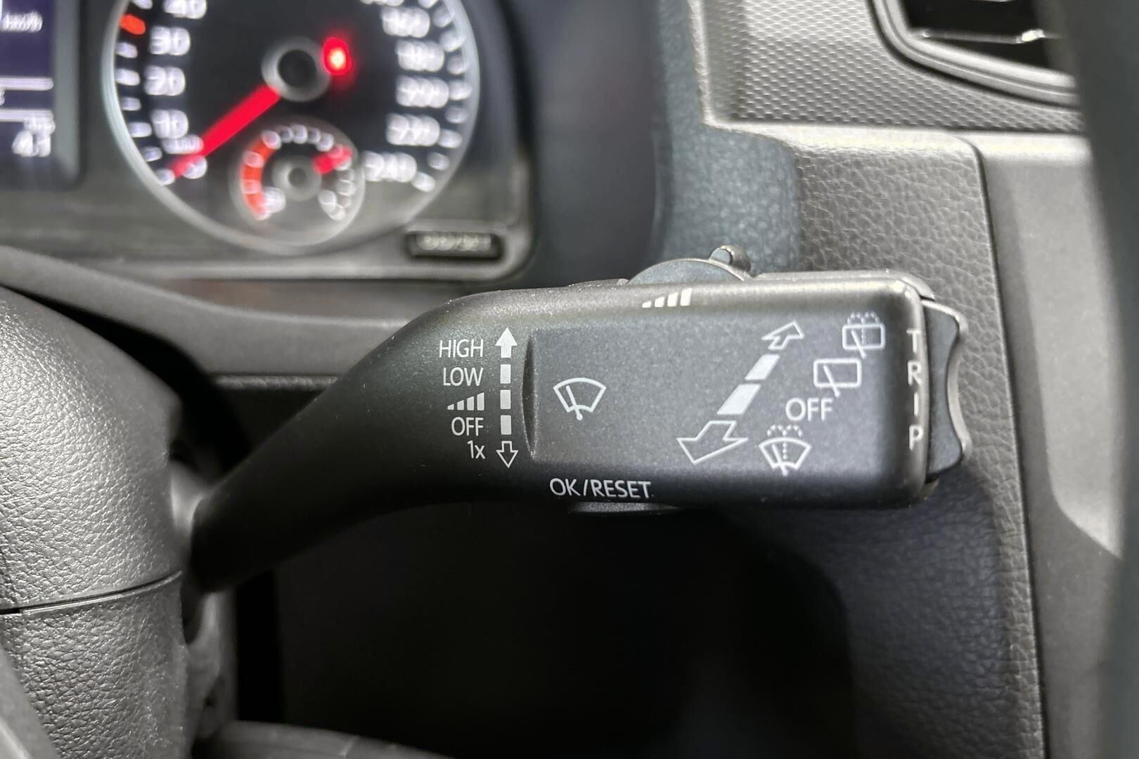 Volkswagen Caddy iso kuva 19