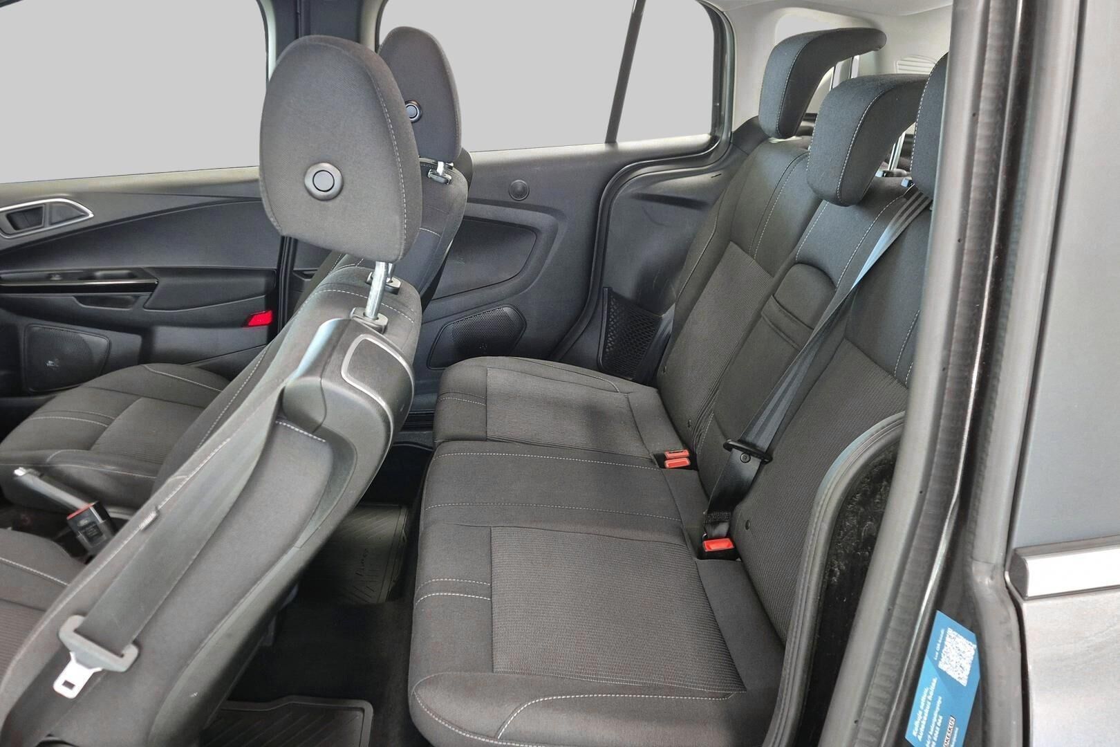 Ford B-Max iso kuva 8