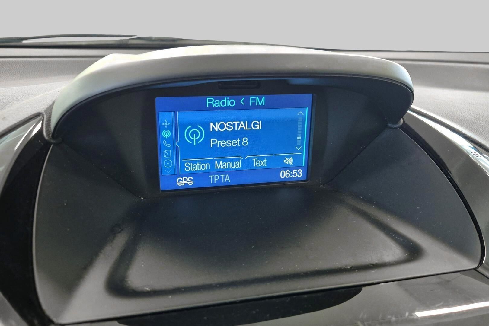 Ford B-Max iso kuva 13