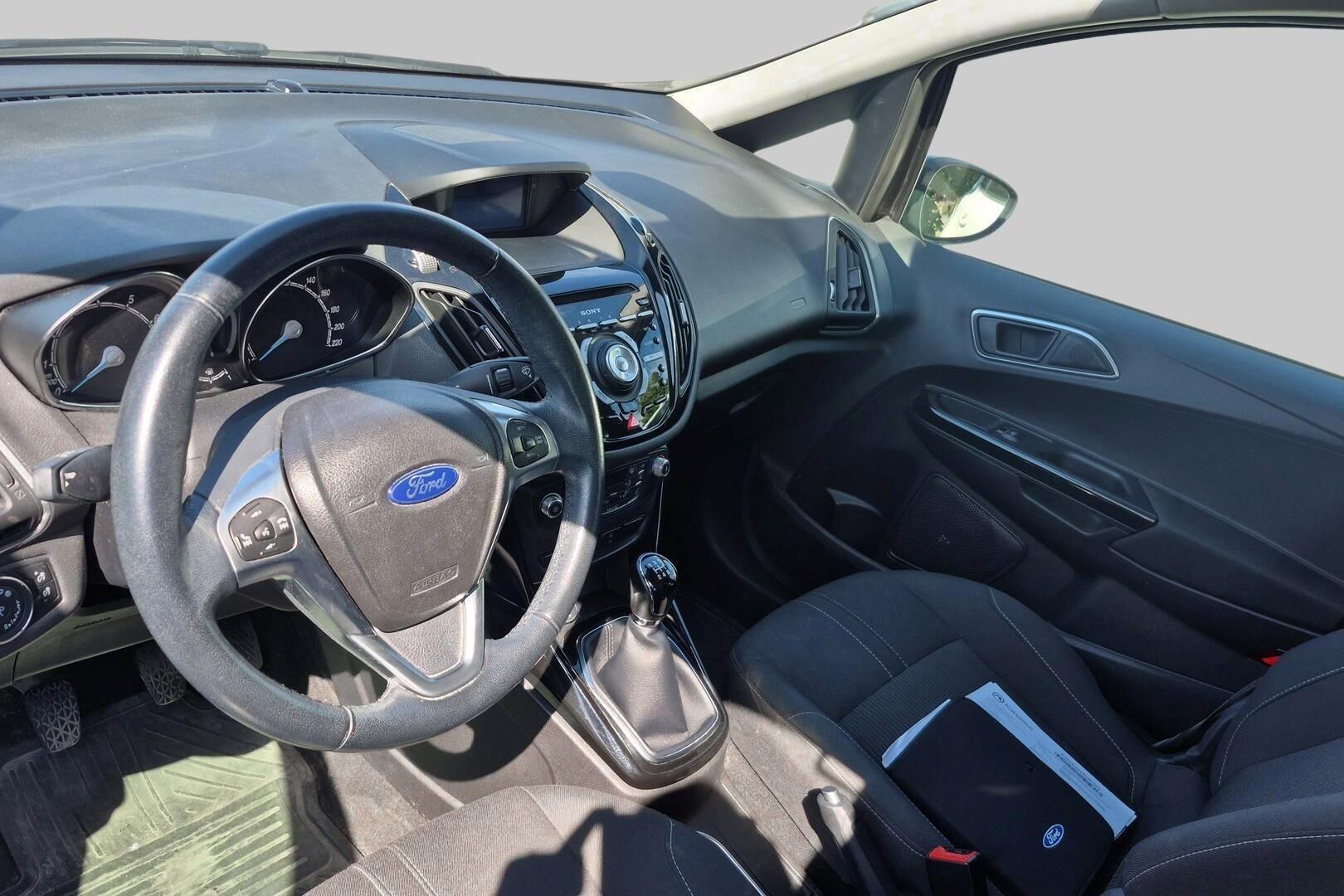 Ford B-Max iso kuva 4