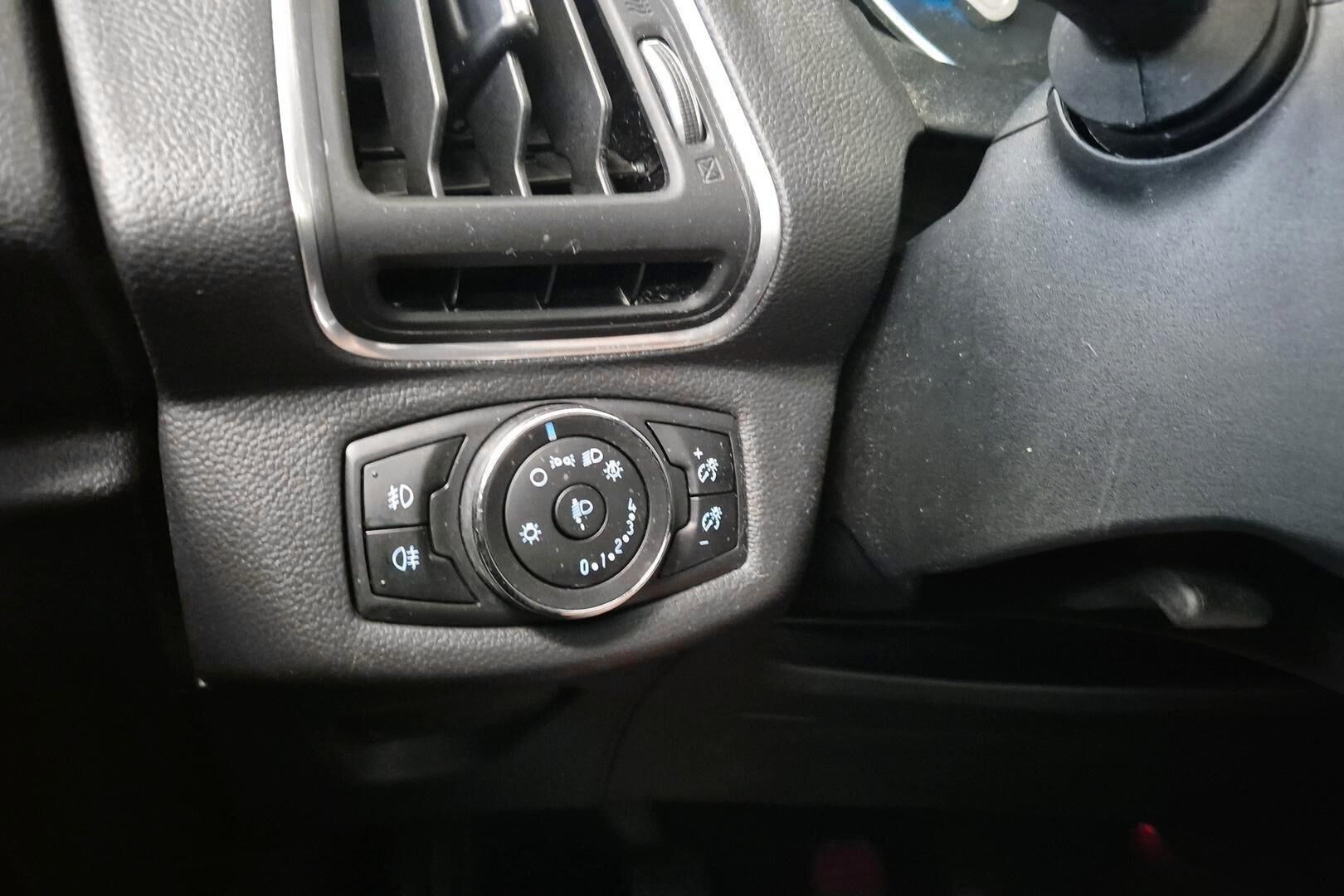 Ford B-Max iso kuva 20