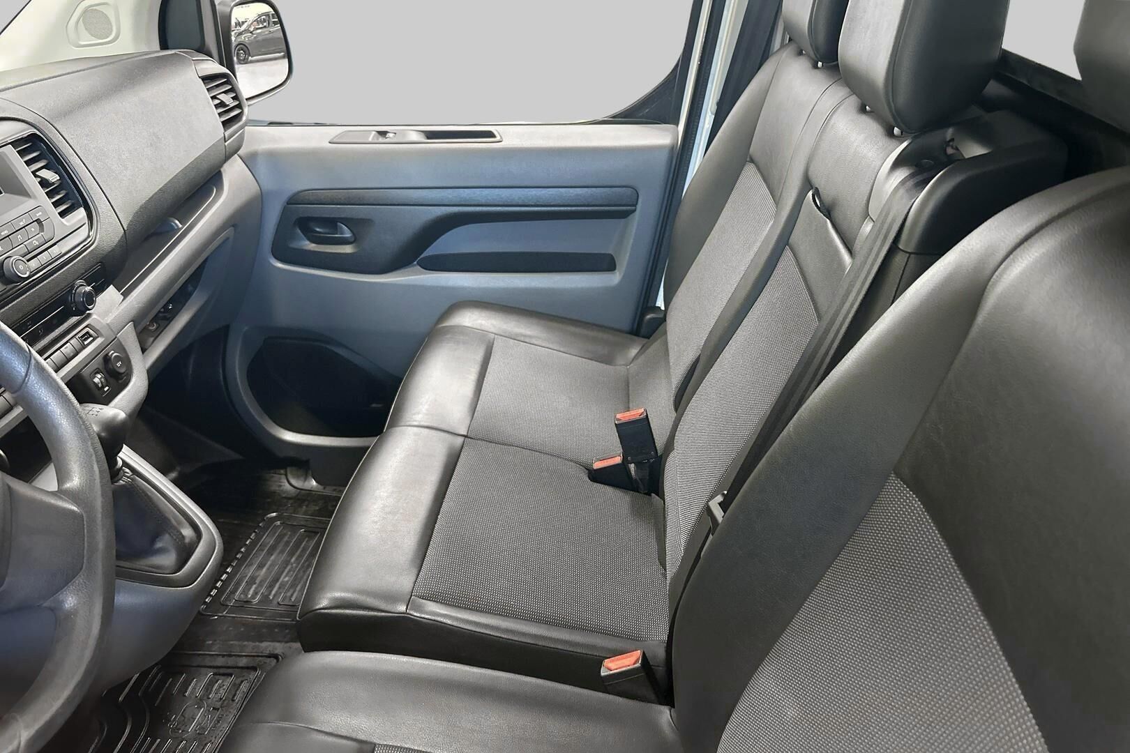 Toyota Proace iso kuva 10