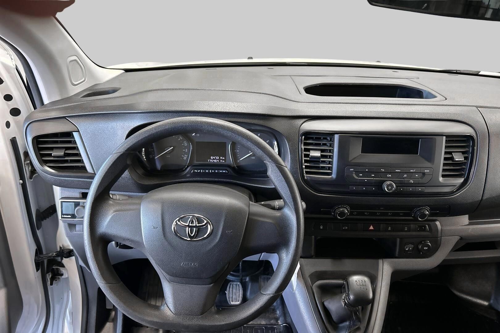 Toyota Proace iso kuva 11