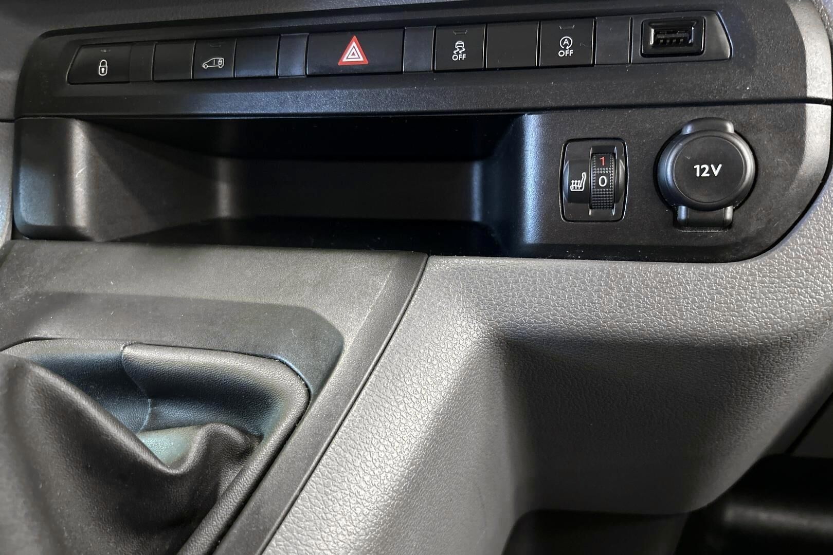 Toyota Proace iso kuva 17