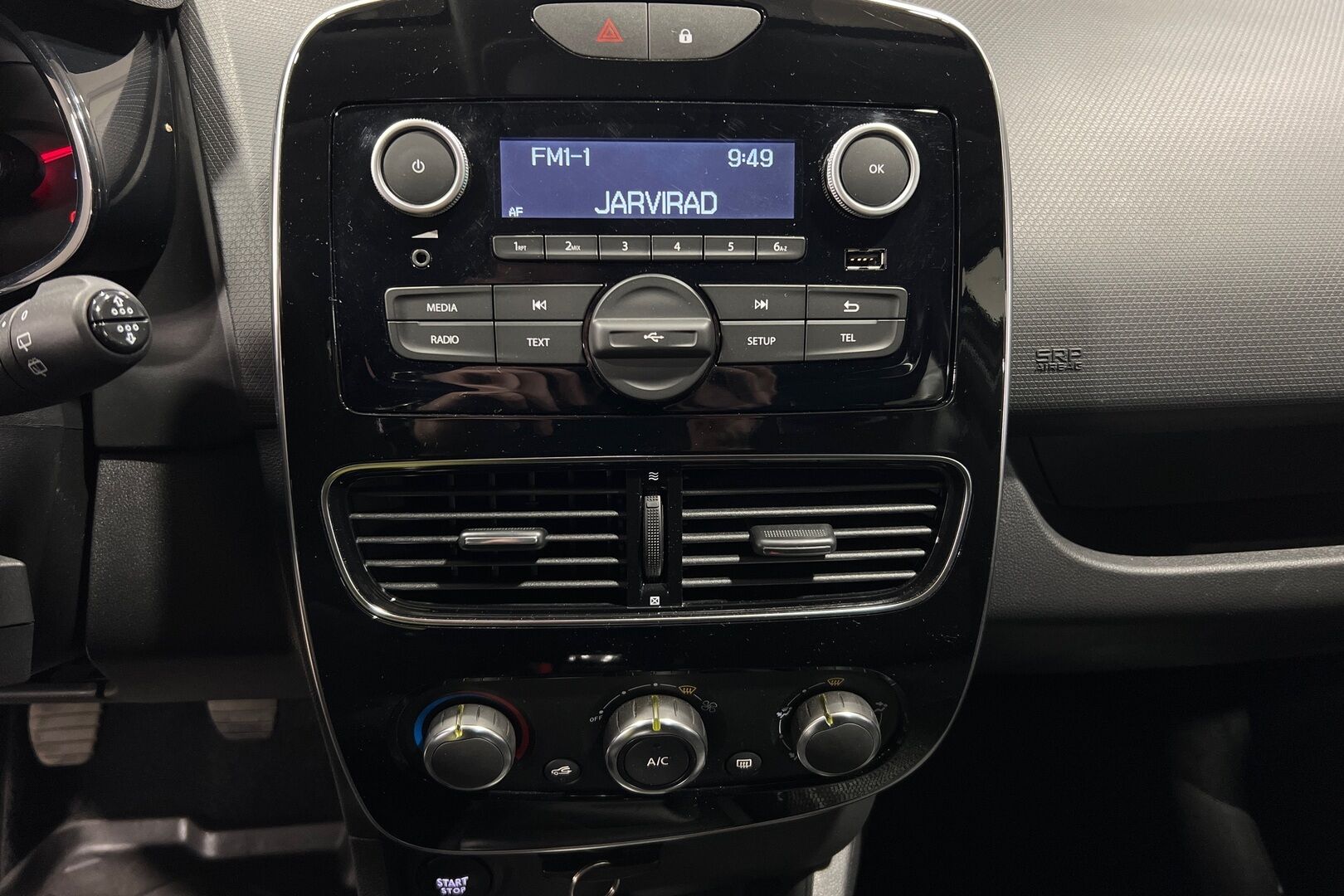 Renault Clio iso kuva 13