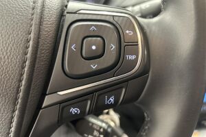 Toyota Avensis esikatselu 13