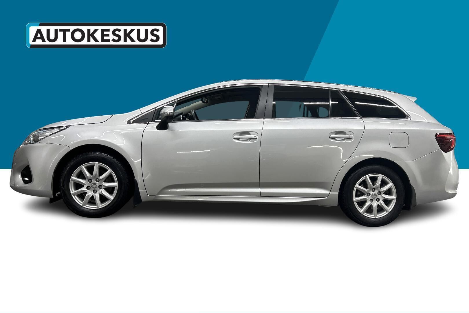 Toyota Avensis iso kuva 6