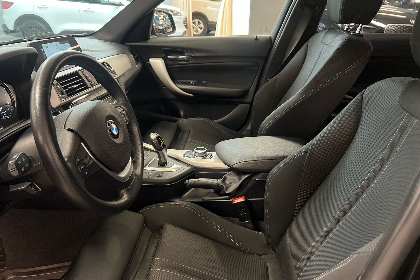BMW 1-sarja iso kuva 8