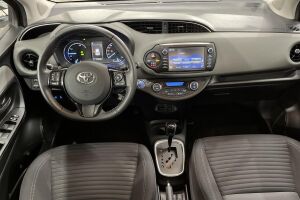 Toyota Yaris esikatselu 10