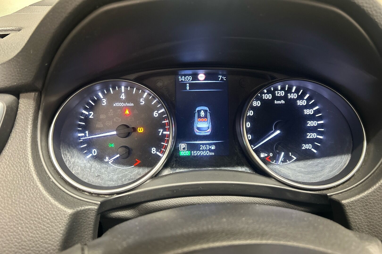 Nissan Qashqai iso kuva 11