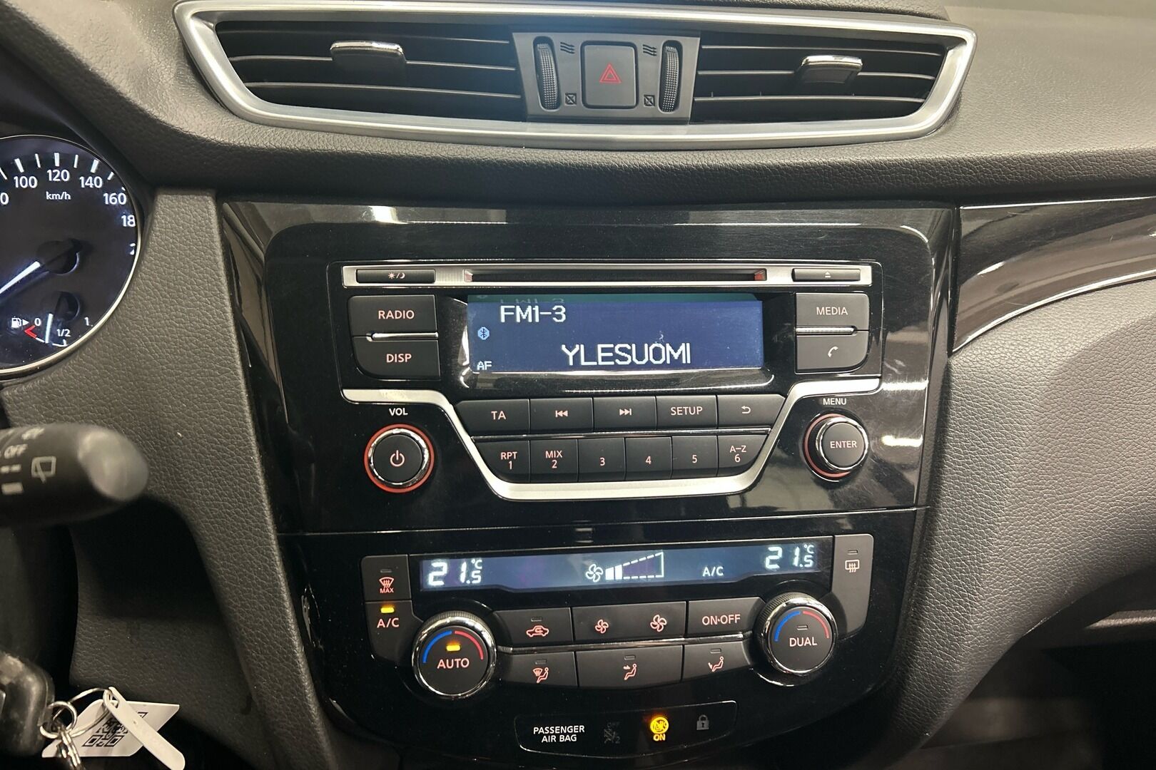 Nissan Qashqai iso kuva 14