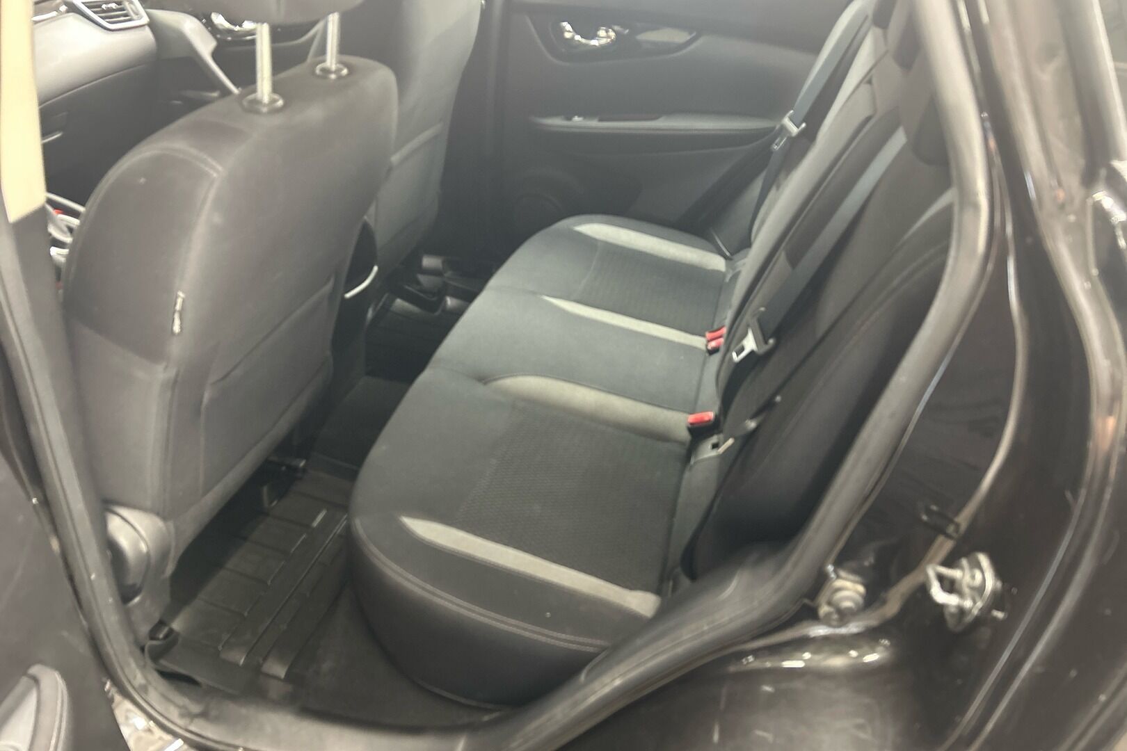 Nissan Qashqai iso kuva 8