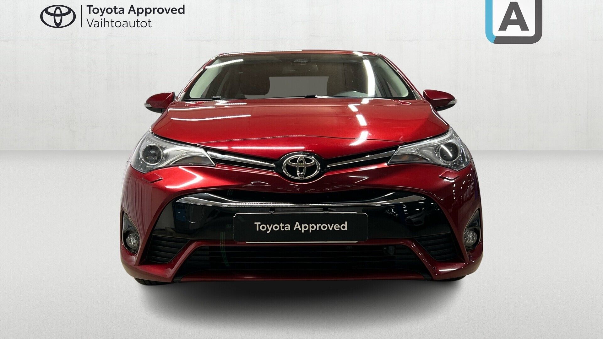 Toyota Avensis iso kuva 5
