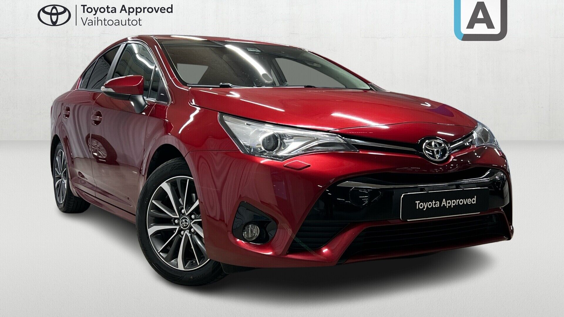 Toyota Avensis iso kuva 6