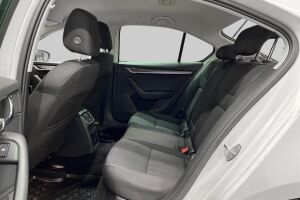 Skoda Octavia esikatselu 10