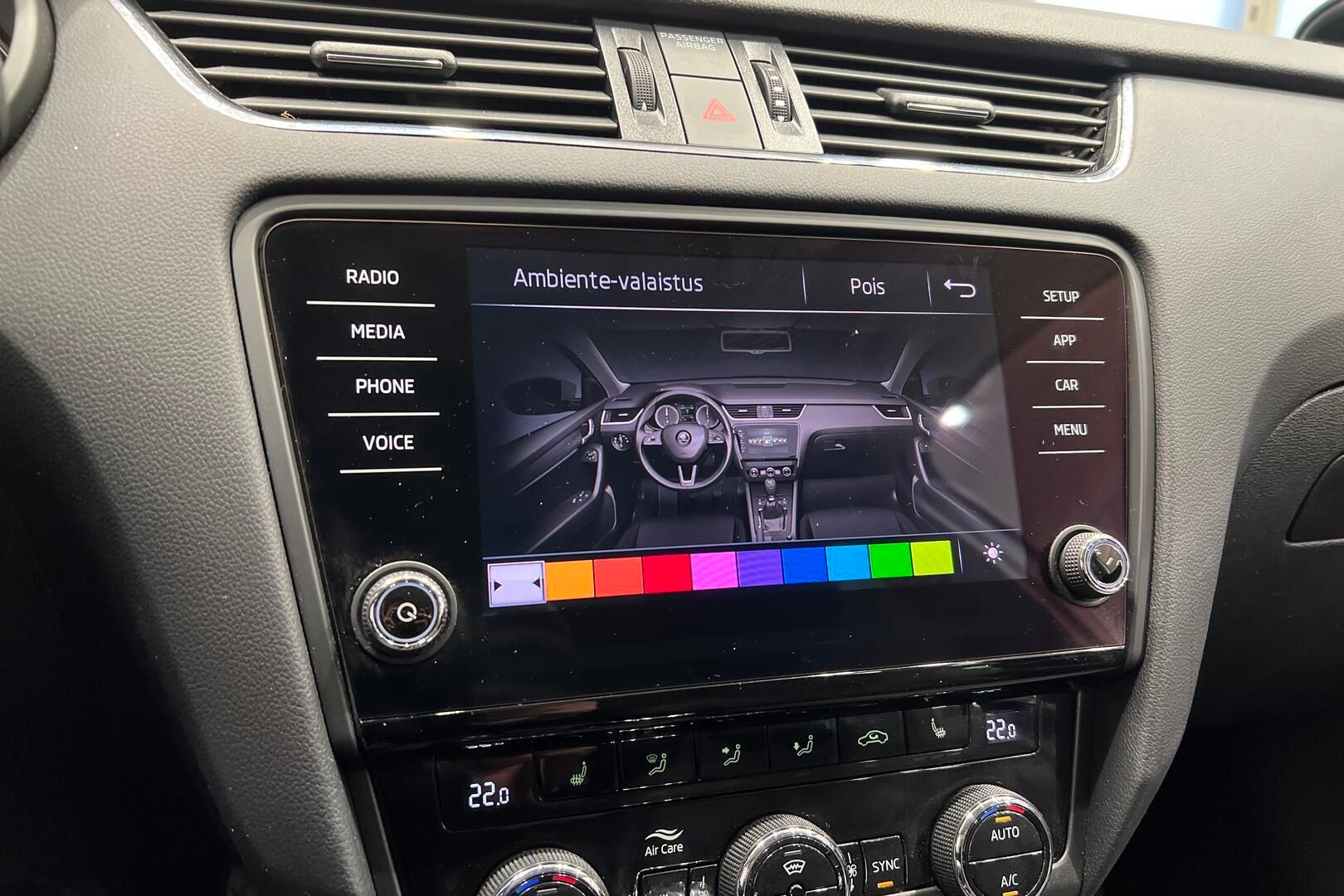 Skoda Octavia iso kuva 20