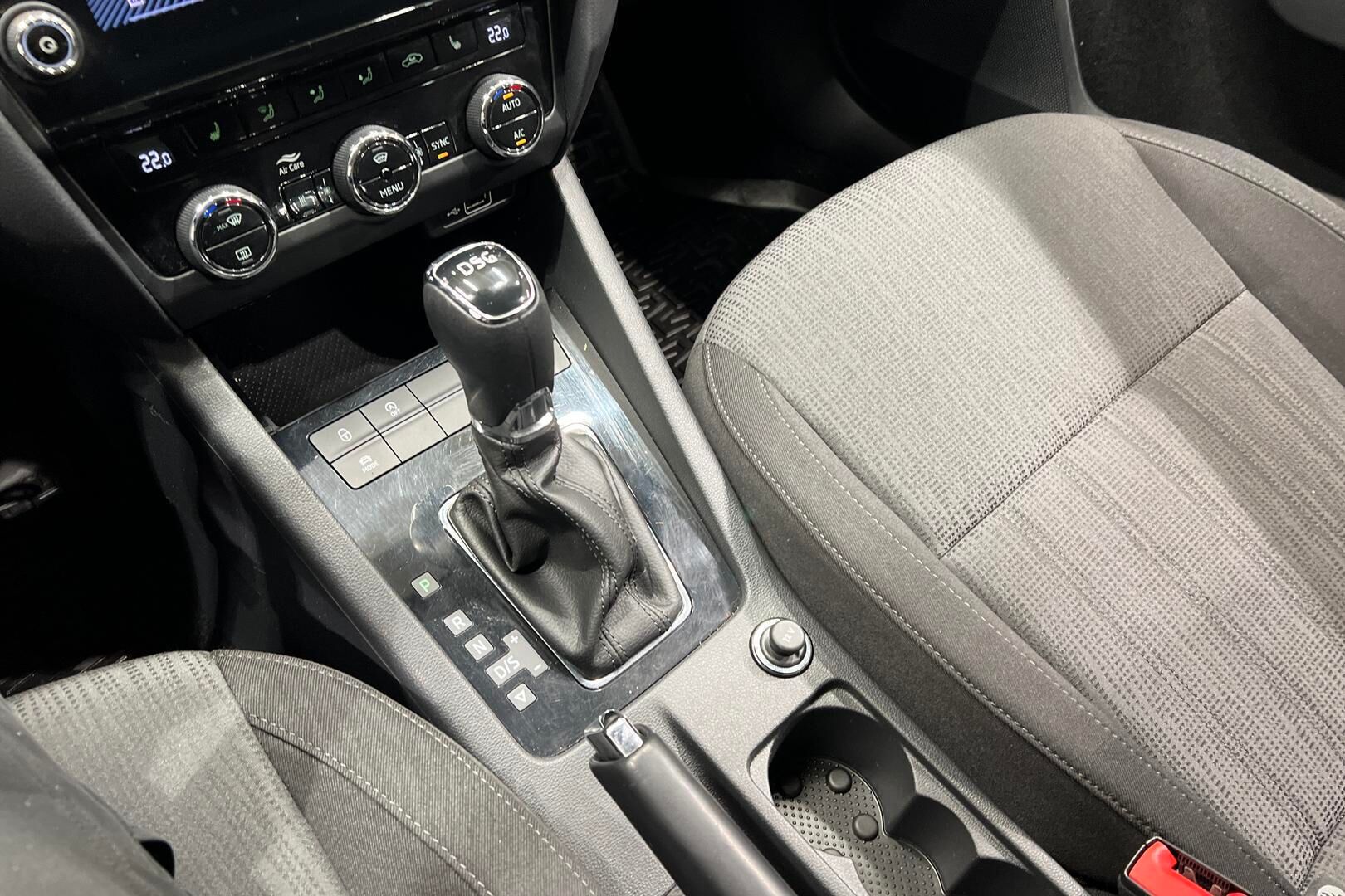 Skoda Octavia iso kuva 22