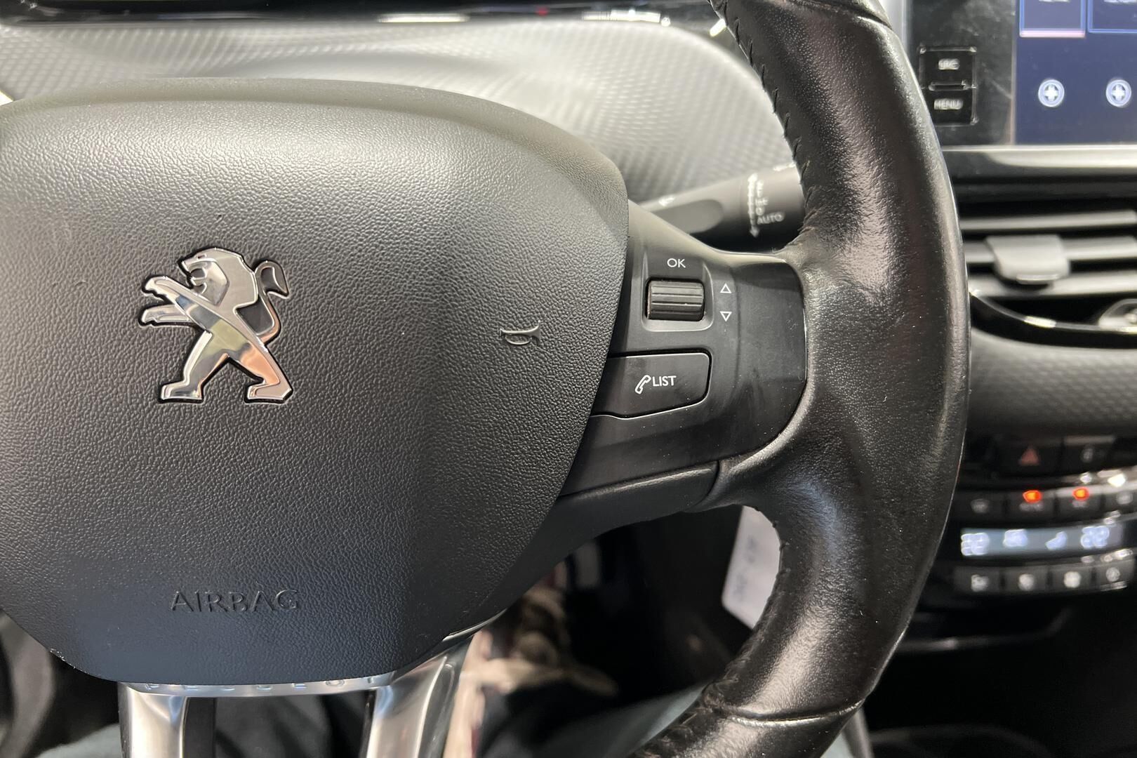 Peugeot 2008 iso kuva 15