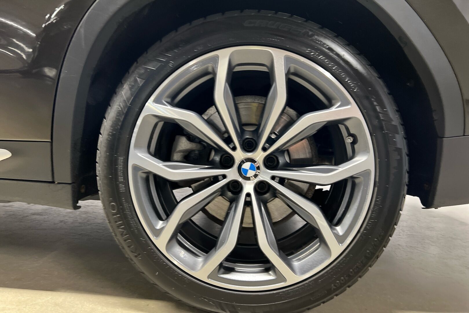 BMW X3 iso kuva 10