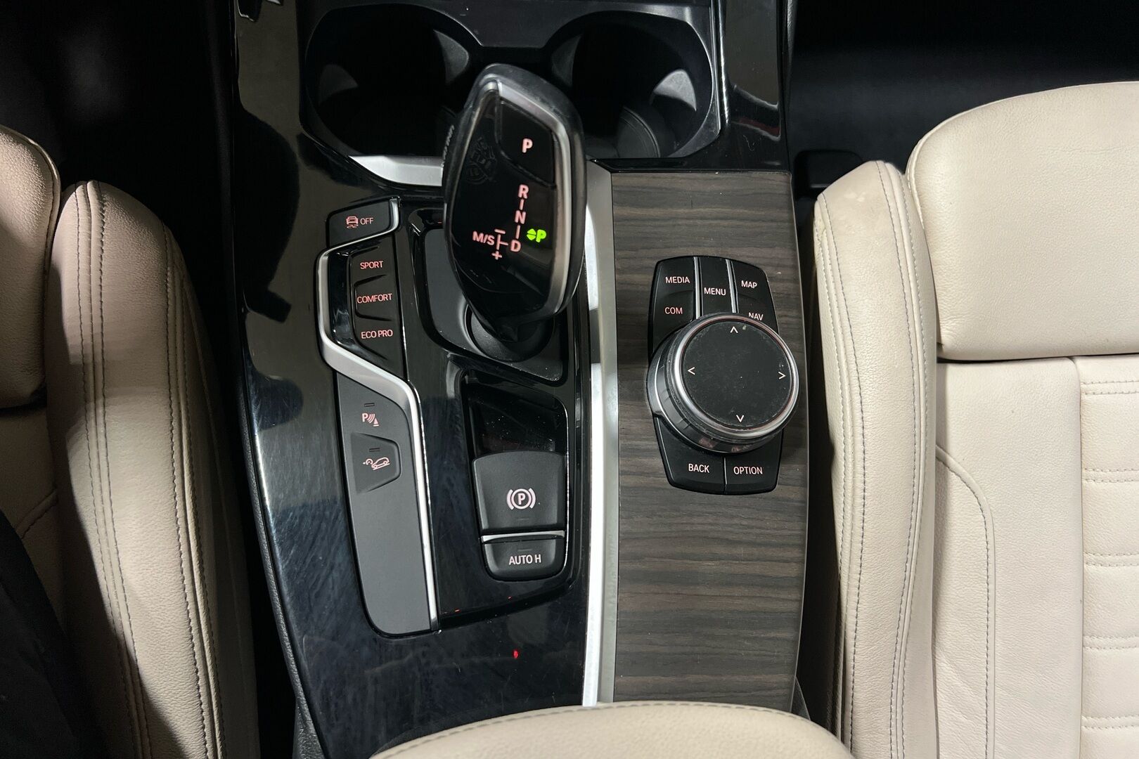 BMW X3 iso kuva 13