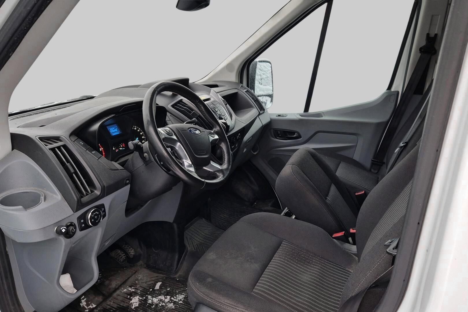 Ford Transit iso kuva 1