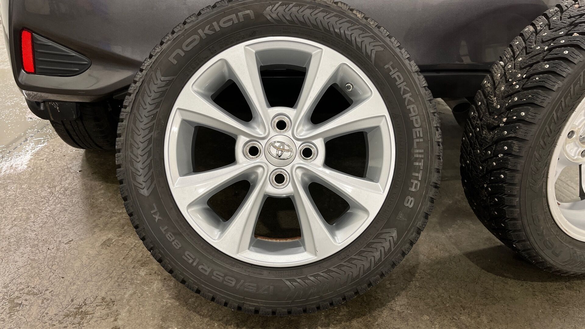 Toyota Yaris iso kuva 16