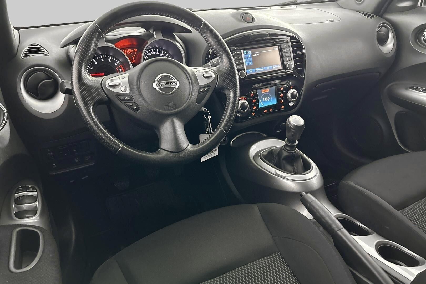 Nissan Juke iso kuva 26