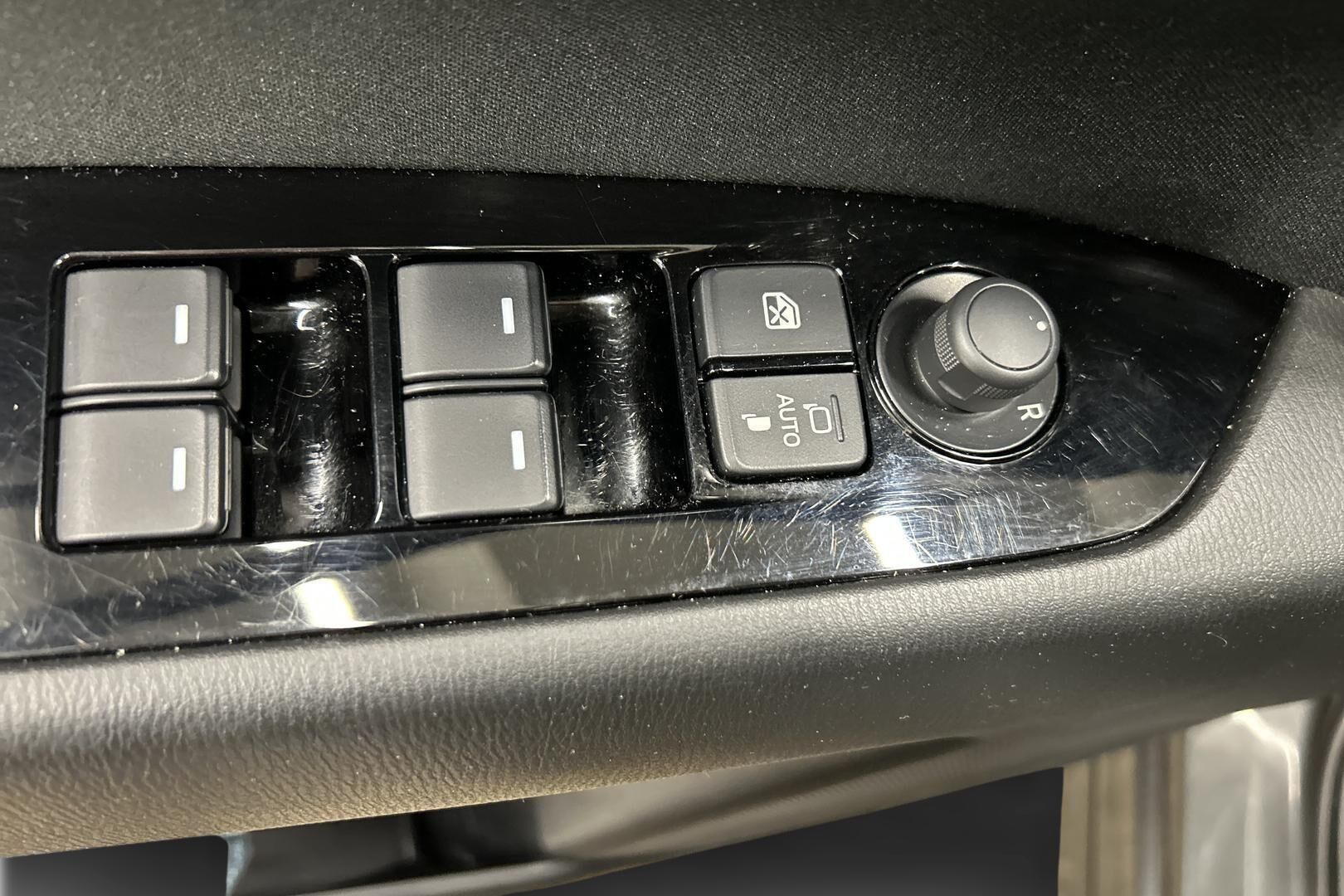 Mazda CX-5 iso kuva 17