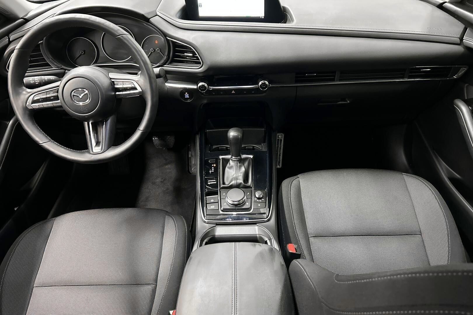 Mazda CX-30 iso kuva 10