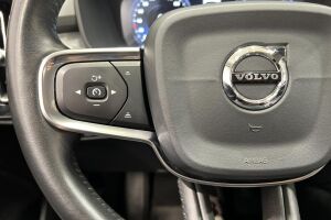 Volvo XC40 esikatselu 32